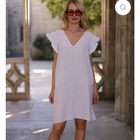 stark x Dresses & Skirts - Ruffle Sleeve Dress